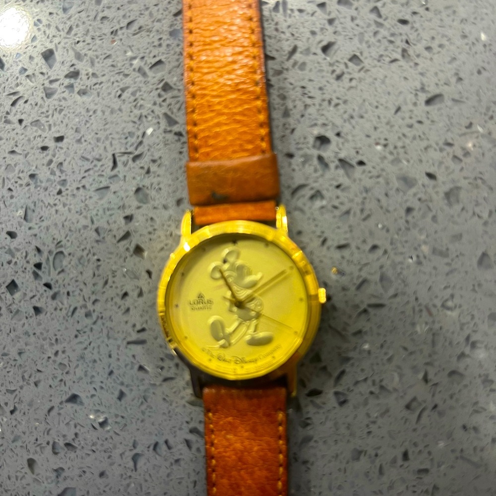 Classic Vintage Disney Mickey Mouse Watch